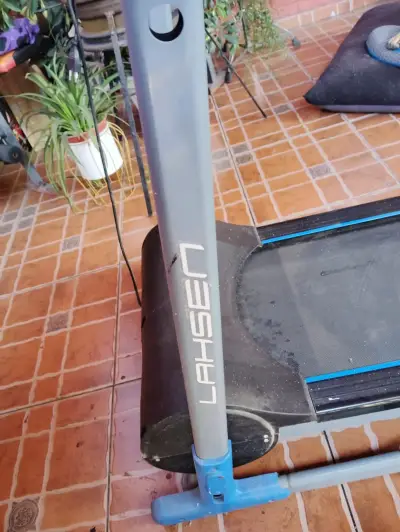Trotadora marca Lahsen modelo ArrowGate - miniatura 3