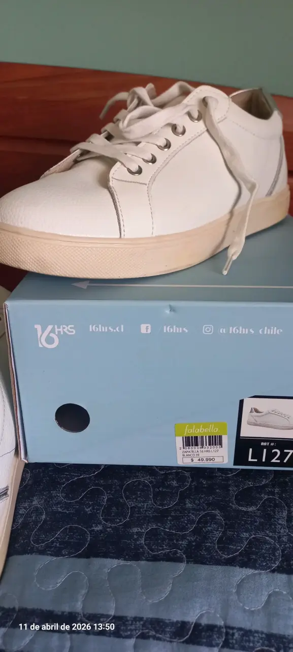 Zapatillas blancas casuales marca 16 hrs - 3