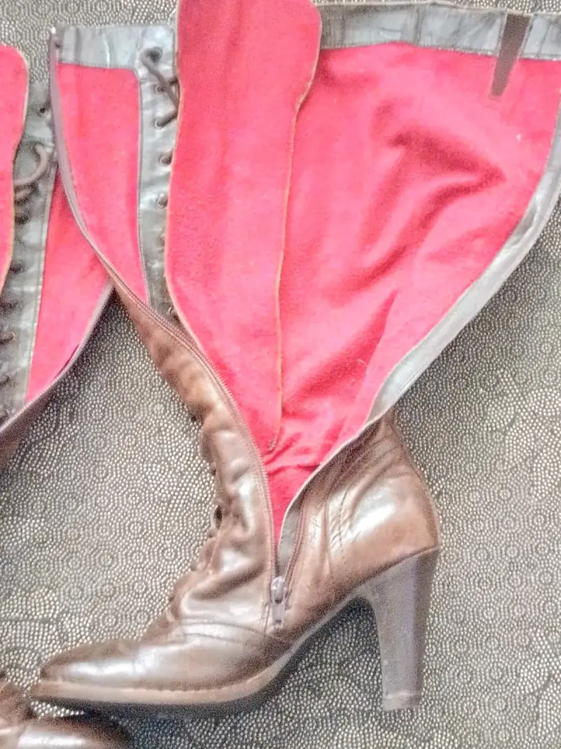 Botas altas de cuero café talla 38. - 4