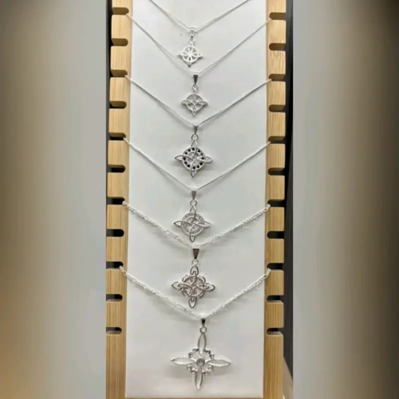 Cadena de plata nudo de bruja 12.000 c/u