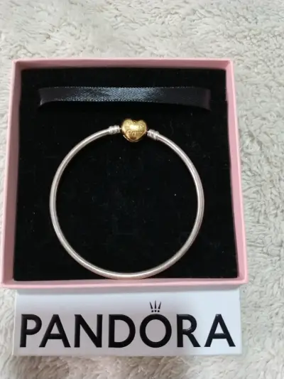 Pulsera Pandora con corazón dorado - miniatura 2