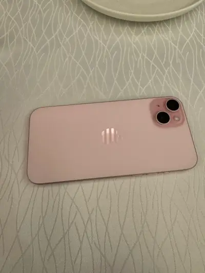 iPhone rosa en excelente estado - miniatura 4