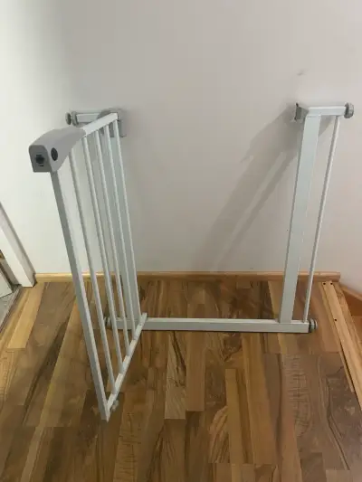 Reja de seguridad para puertas - miniatura 1
