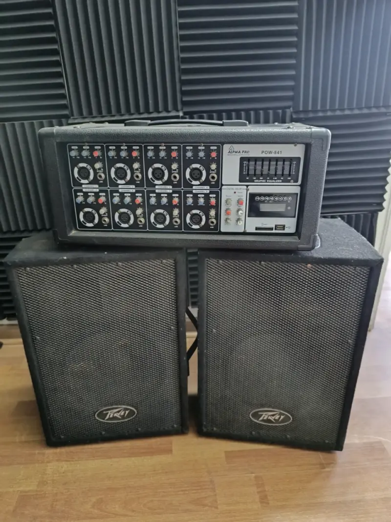 Sistema de sonido con mezcladora - 1
