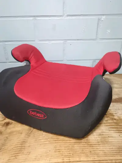 Alzador para niños Bebesit rojo y negro - miniatura 2