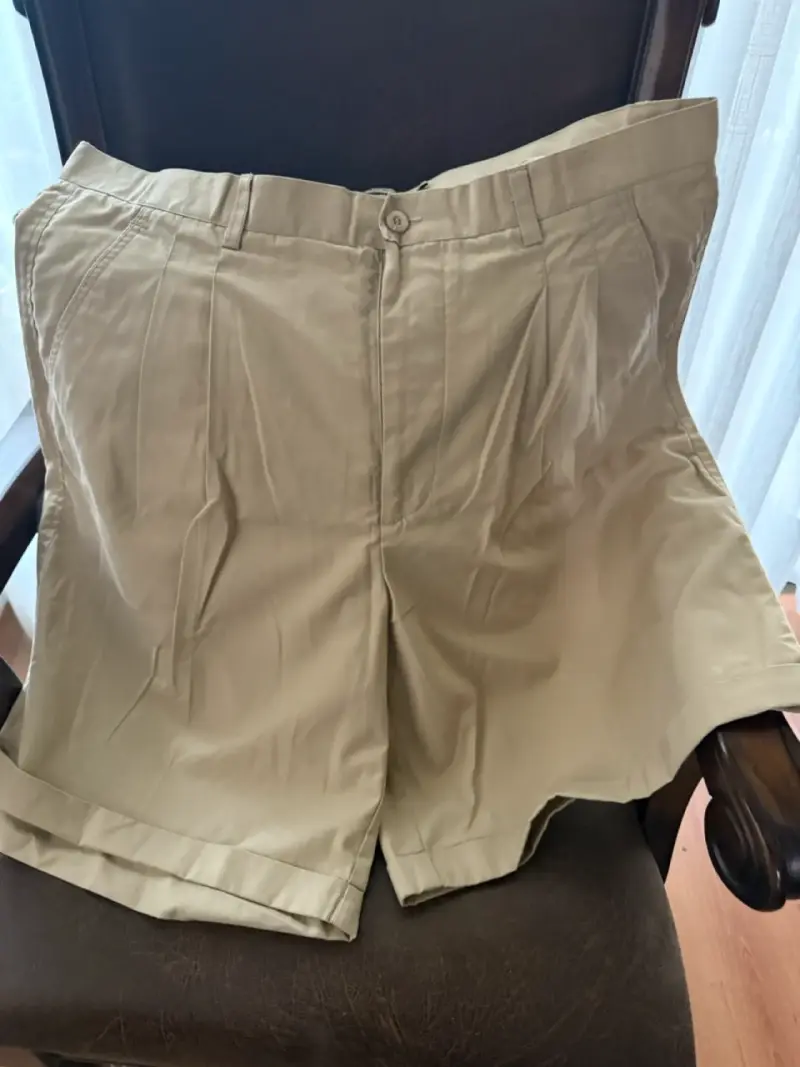 Bermudas beige para hombre