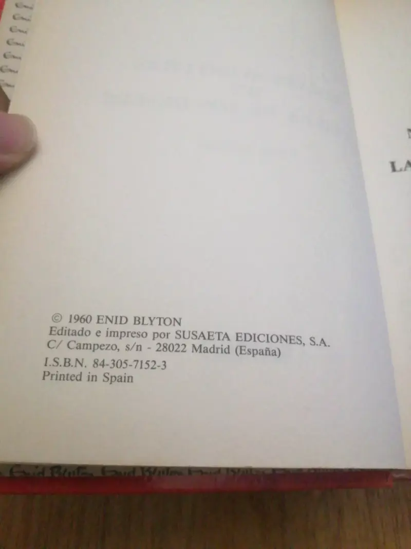 Libro de Enid Blyton -La familia de la playa - 2