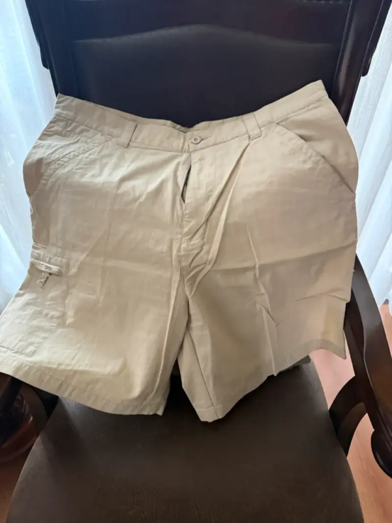 Shorts beige para hombre