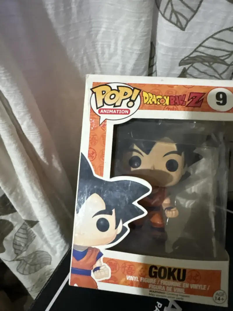 Figura Funko Pop Goku - 2