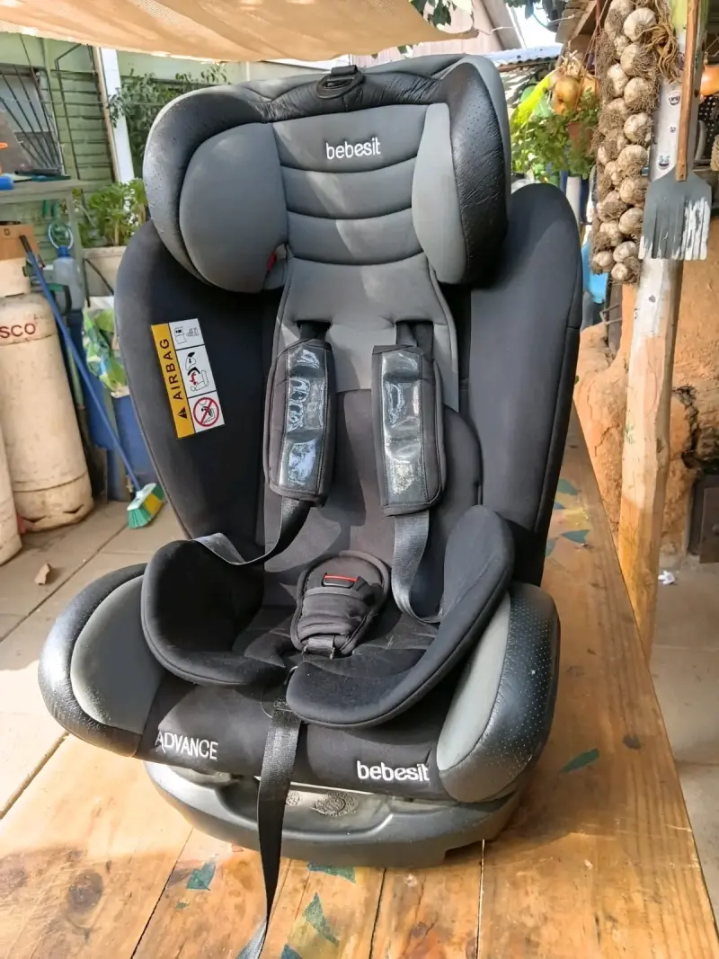 Silla de auto Bebesit negra - 1