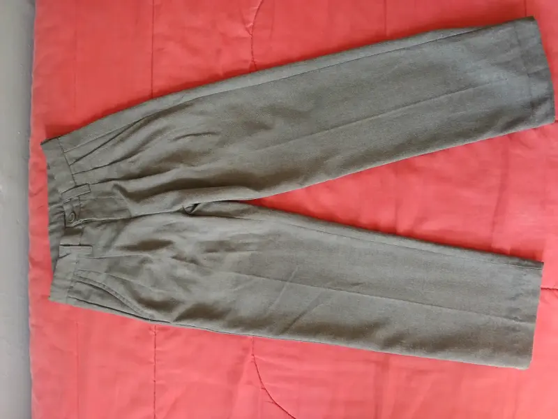 Pantalón gris clásico - 3