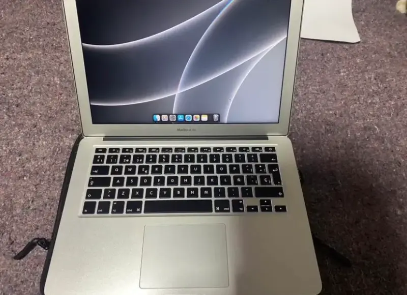 MacBook Air en buen estado - 1