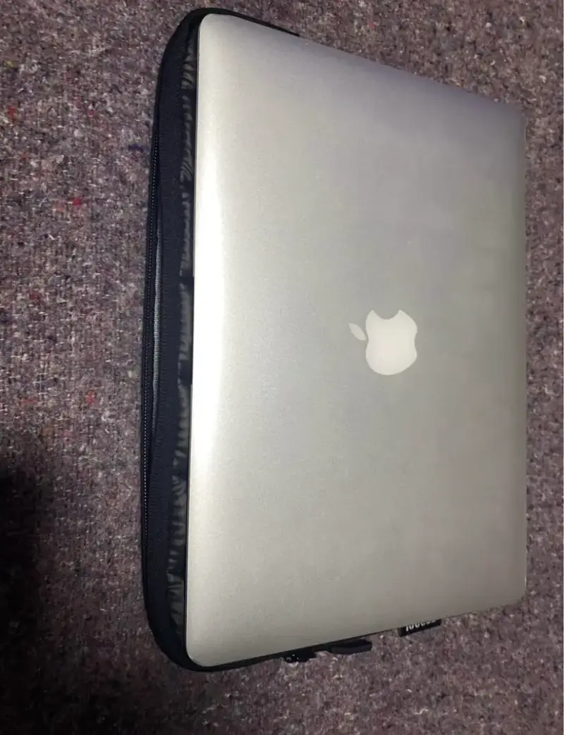 MacBook Air en buen estado - 3