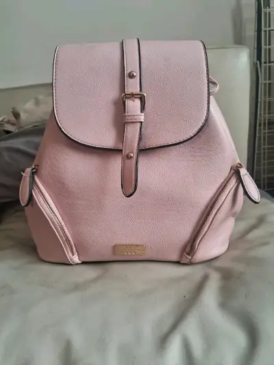 Mochila rosada elegante - miniatura 1