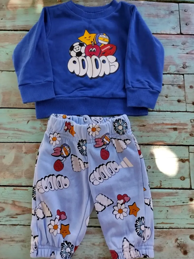 Polerón y pantalón infantil Adidas
