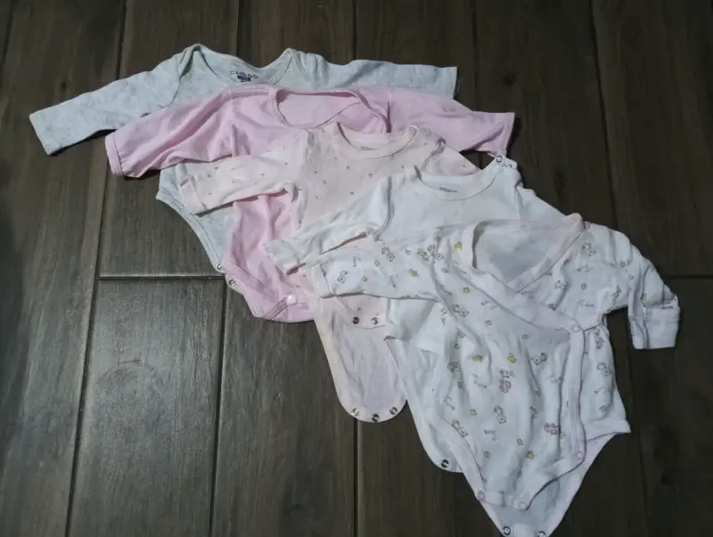 Lote de bodies de bebé - 1