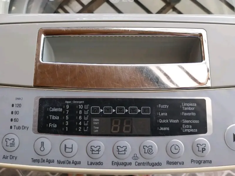 Lavadora LG multifunción usada - 1