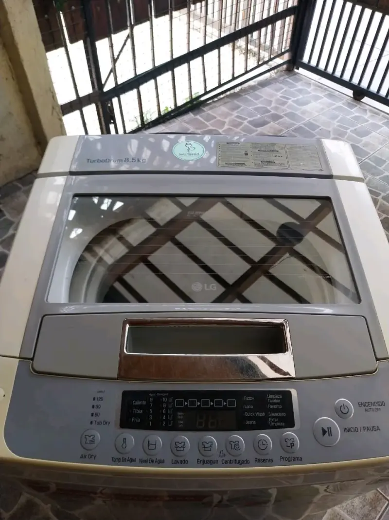 Lavadora LG multifunción usada - 2