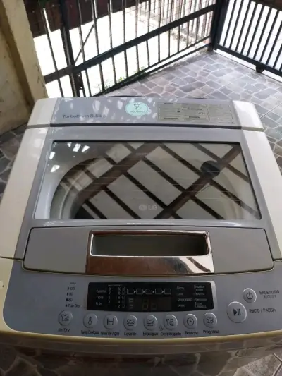 Lavadora LG multifunción usada - miniatura 2