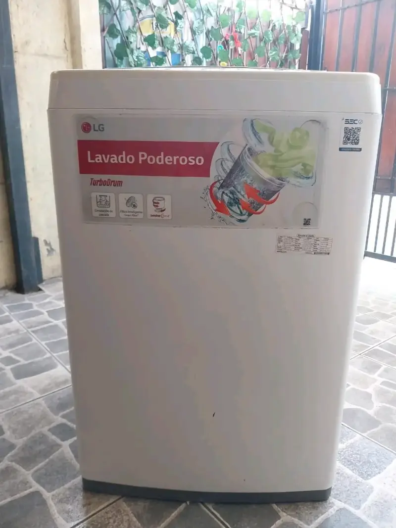 Lavadora LG multifunción usada - 3