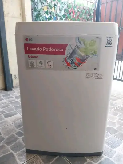Lavadora LG multifunción usada - miniatura 3