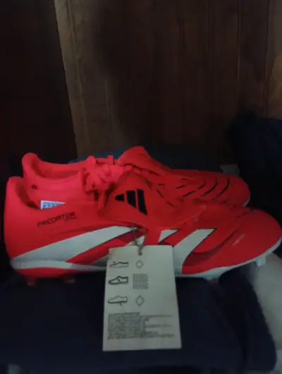 Zapatillas deportivas rojas - miniatura 2