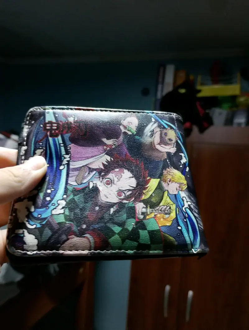 Billetera anime diseño colorido