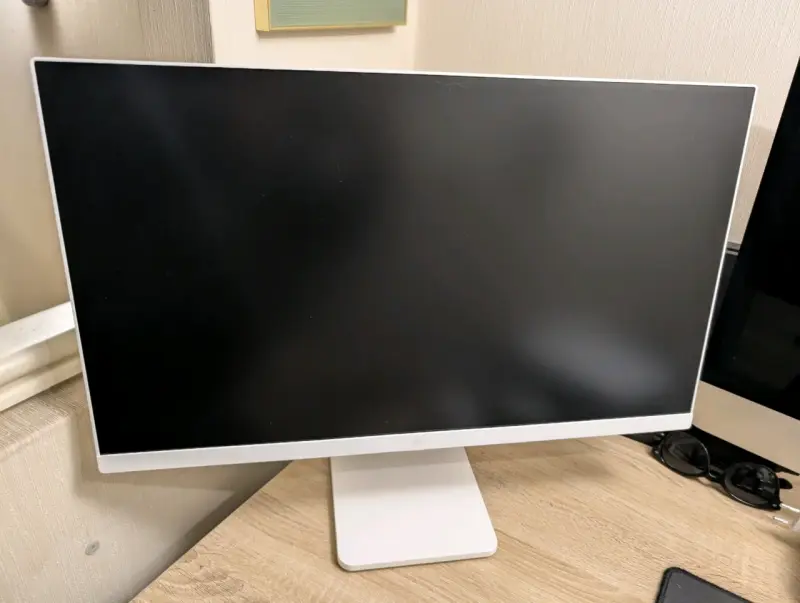 Monitor LG 25 pulgadas - 1