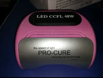 Lámpara UV 48W para uñas - miniatura 3