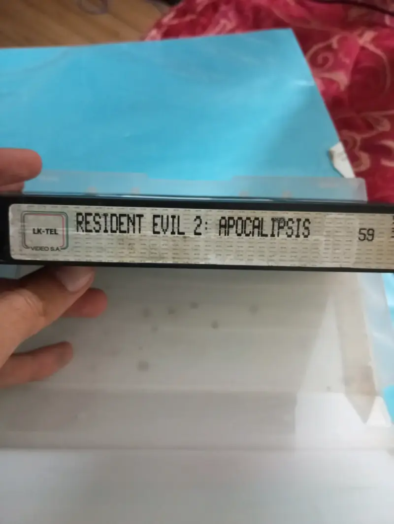 VHS Resident Evil: Apocalipsis - Edición Director - 3