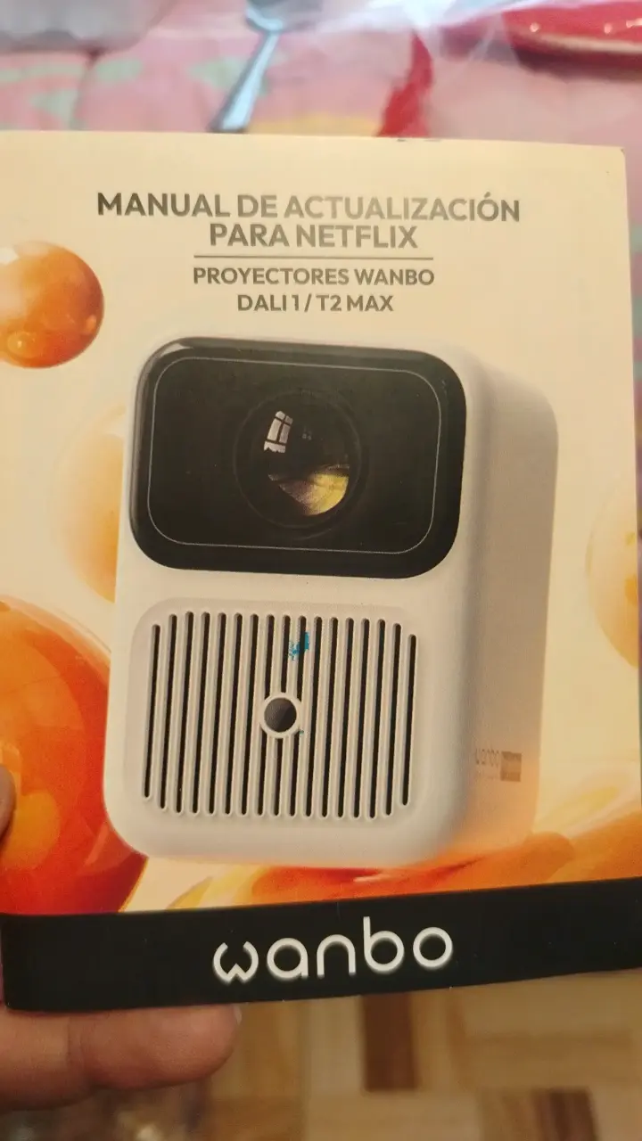 Proyector Wanbo con accesorios - 3
