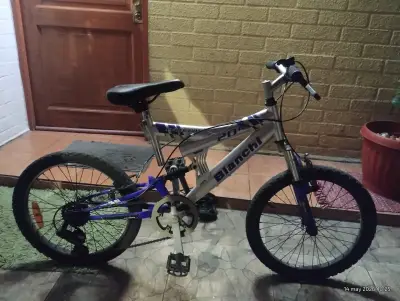 Bicicleta Bianchi Aro 20 - miniatura 1
