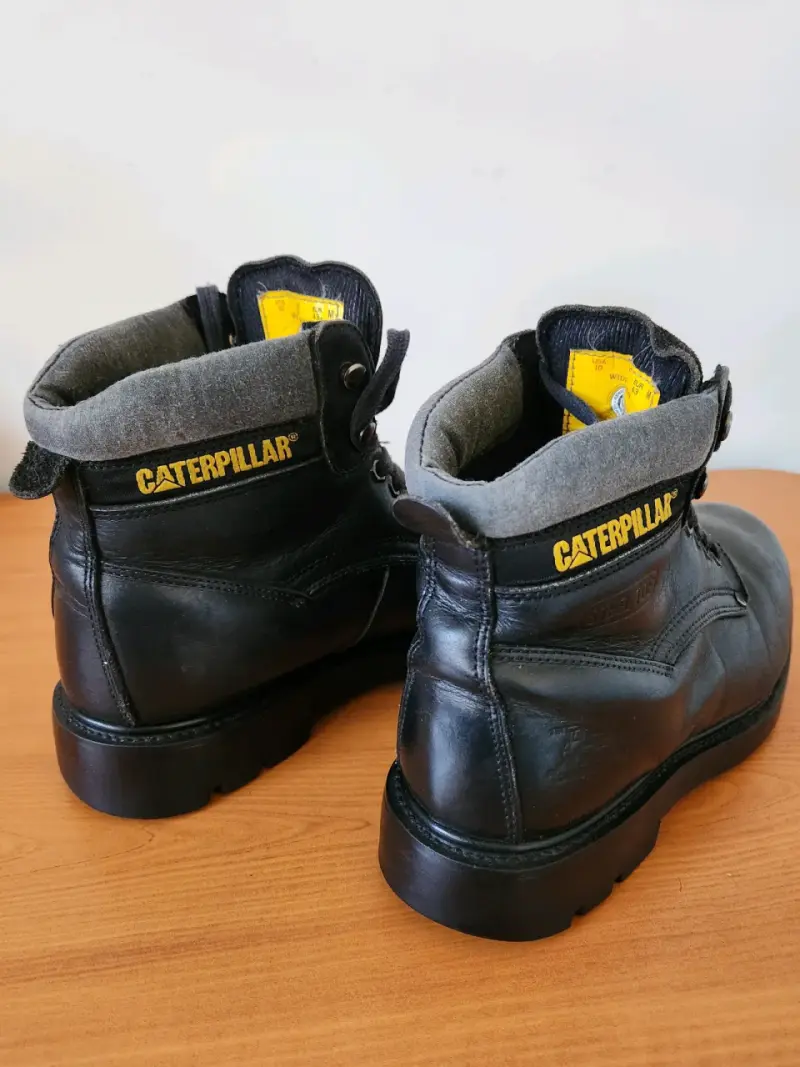 Botas de trabajo negras CAT - 4