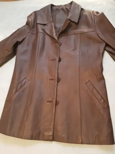 Chaqueta de cuero marrón - miniatura 1