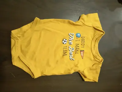 Body amarillo para bebé - miniatura 1