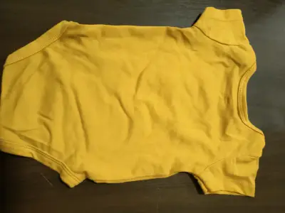 Body amarillo para bebé - miniatura 2