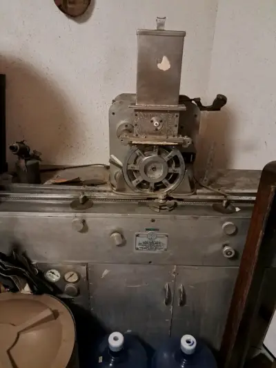 Máquina tabletera norteamericana - miniatura 1