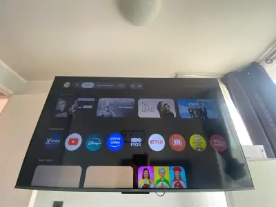 Televisor TCL pantalla plana - miniatura 1