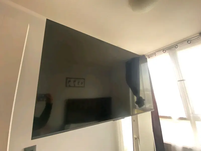 Televisor TCL pantalla plana - 3