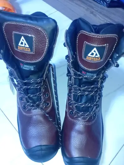 Botas de seguridad café SHERPAS - miniatura 4