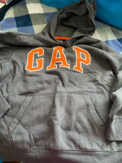 Polerón gris con capucha GAP - miniatura 1
