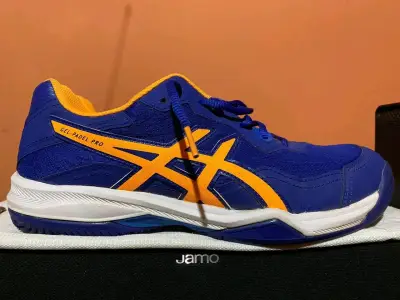 Zapatillas deportivas azules y naranjas - miniatura 1