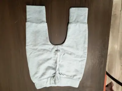 Pantalón gris para bebé - miniatura 1