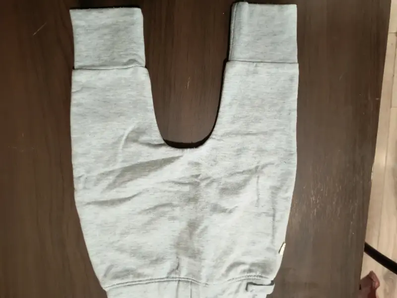 Pantalón gris para bebé - 2