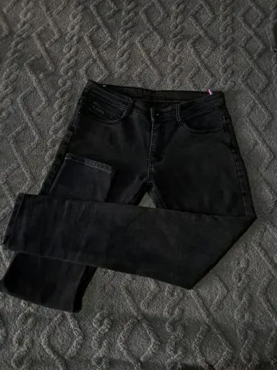 Jeans negros de hombre - miniatura 1