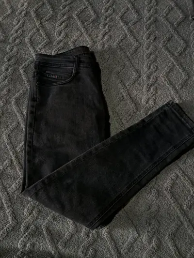 Jeans negros de hombre - miniatura 2