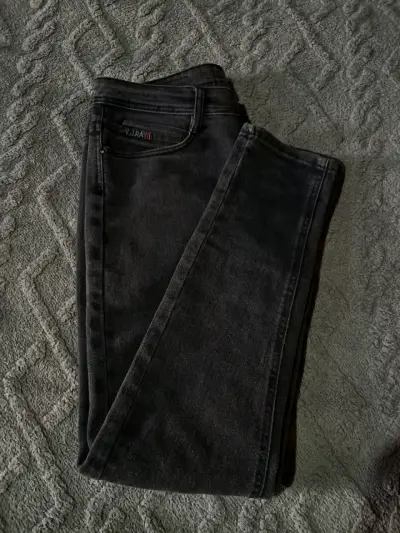 Jeans negros de hombre - miniatura 4