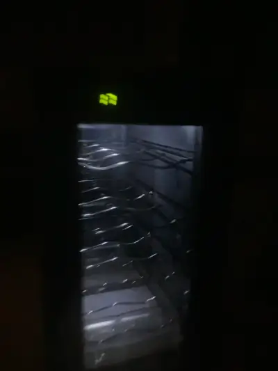 Mini refrigerador Frigidaire - miniatura 2
