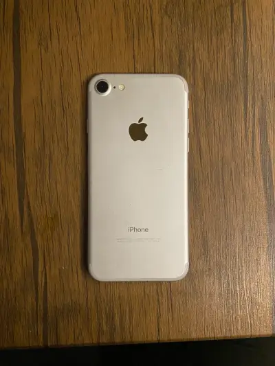 iPhone 7 32gb en buen estado - miniatura 1