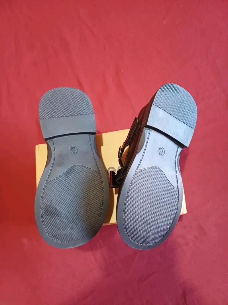 Zapatos escolares negros Clibee - 2